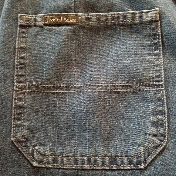 Women's Straight Leg Jeans - Picture 2 of 3